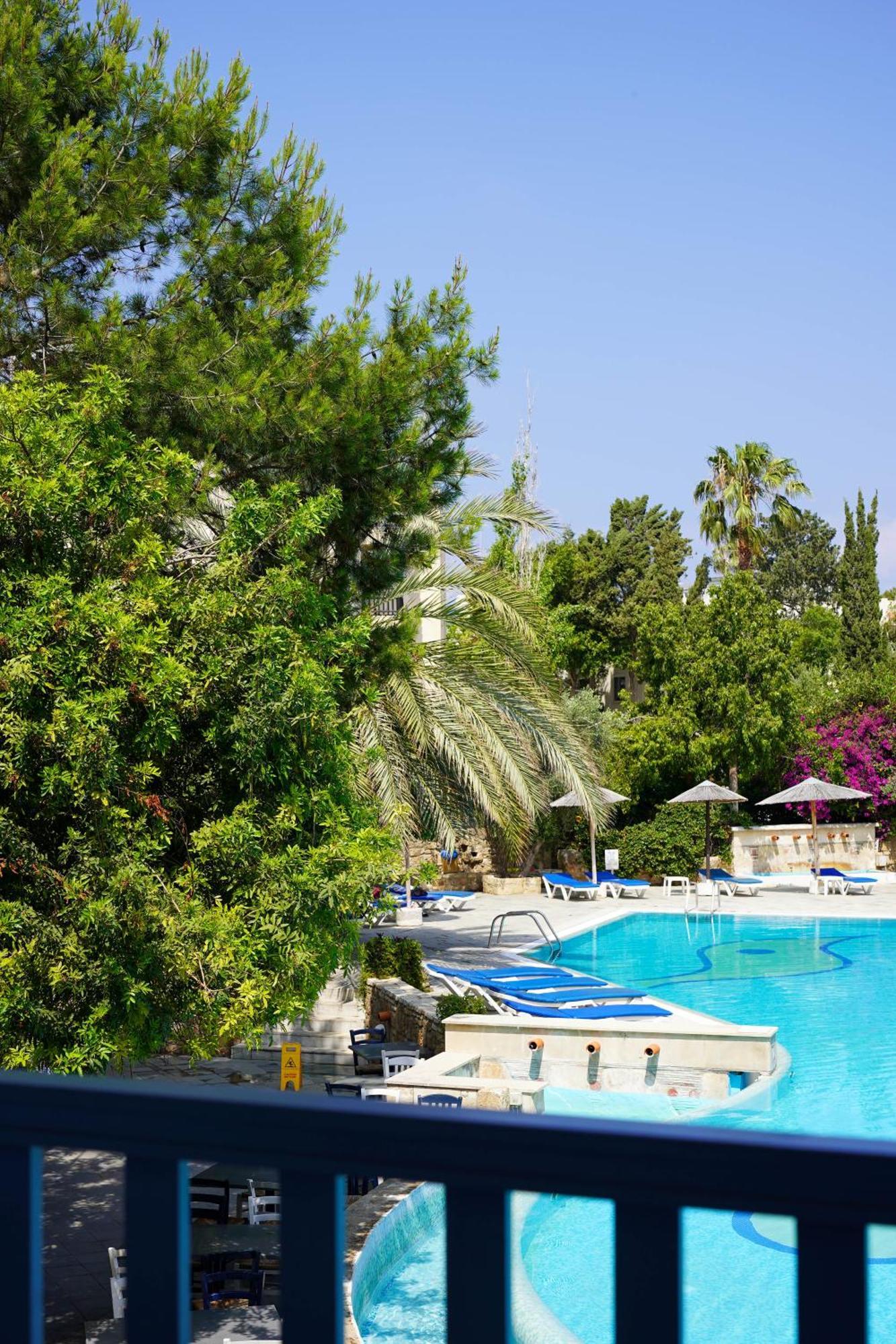 Basilica Holiday Resort Paphos Exterior foto