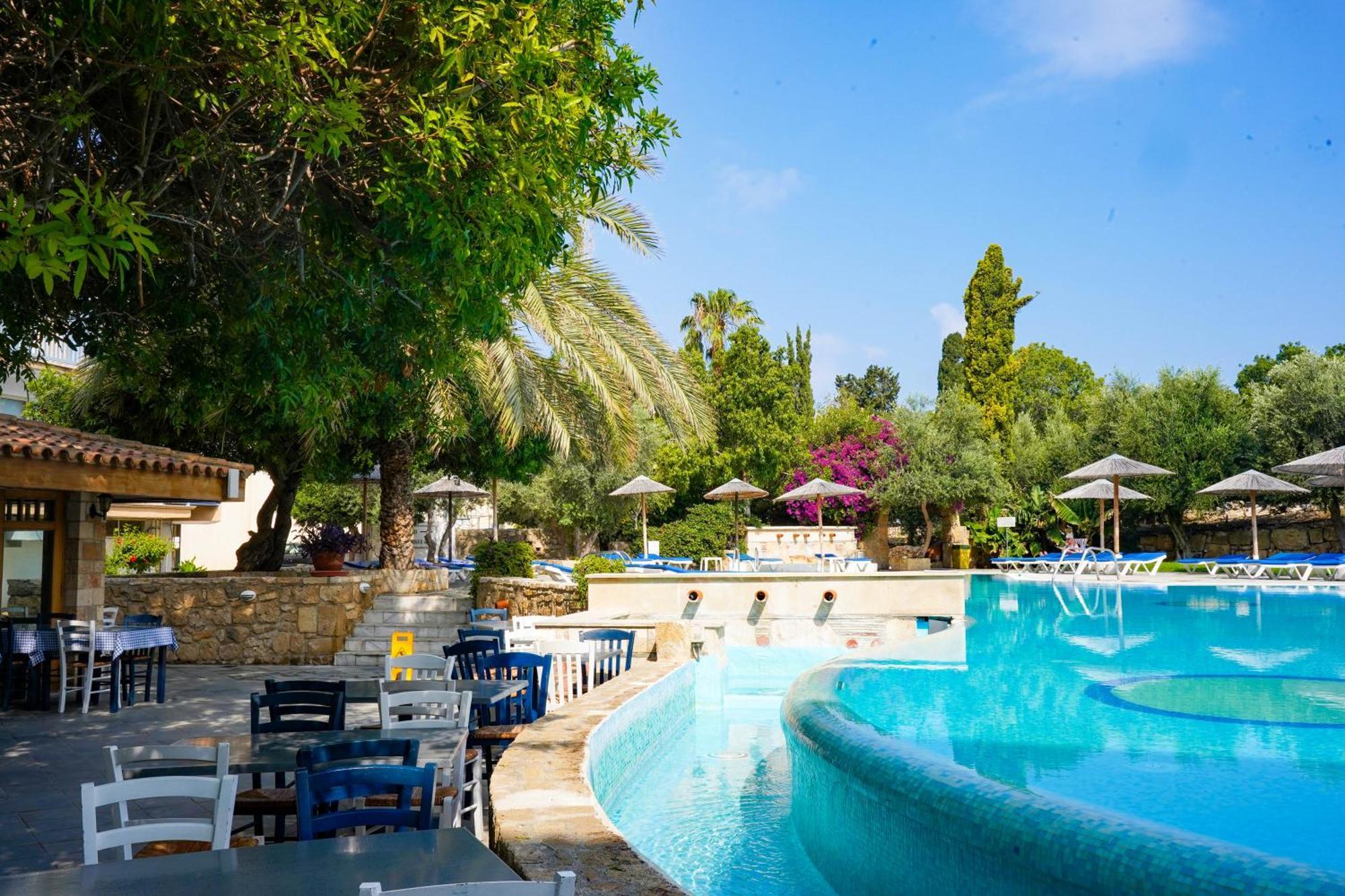 Basilica Holiday Resort Paphos Exterior foto